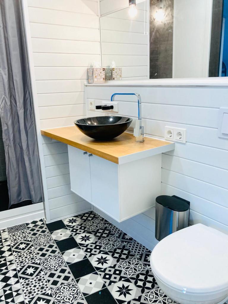 Living At Saarpartments - Adultsonly - Business & Holiday Homes With Kitchen For Long- And Short Term Stay, 3 Min To St Johanner Markt And Points Of Interest Sarrebruck Extérieur photo